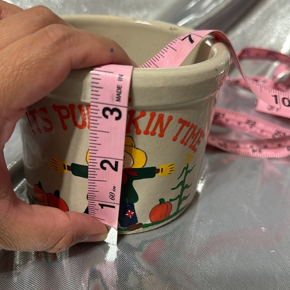 R.R.P. Co. Roseville, OH Halloween It's Pumpkin Time 1 Pt Low Jar Butter Crock - Picture 7 of 7